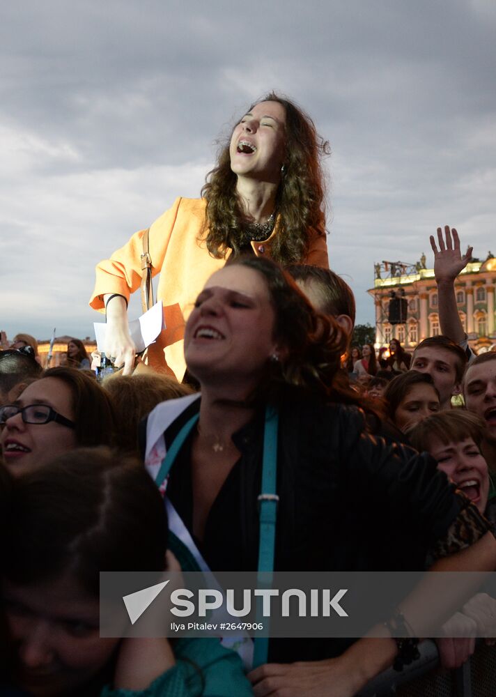 Scarlet Sails school-leavers' festival in St. Petersburg during SPEIF 2015