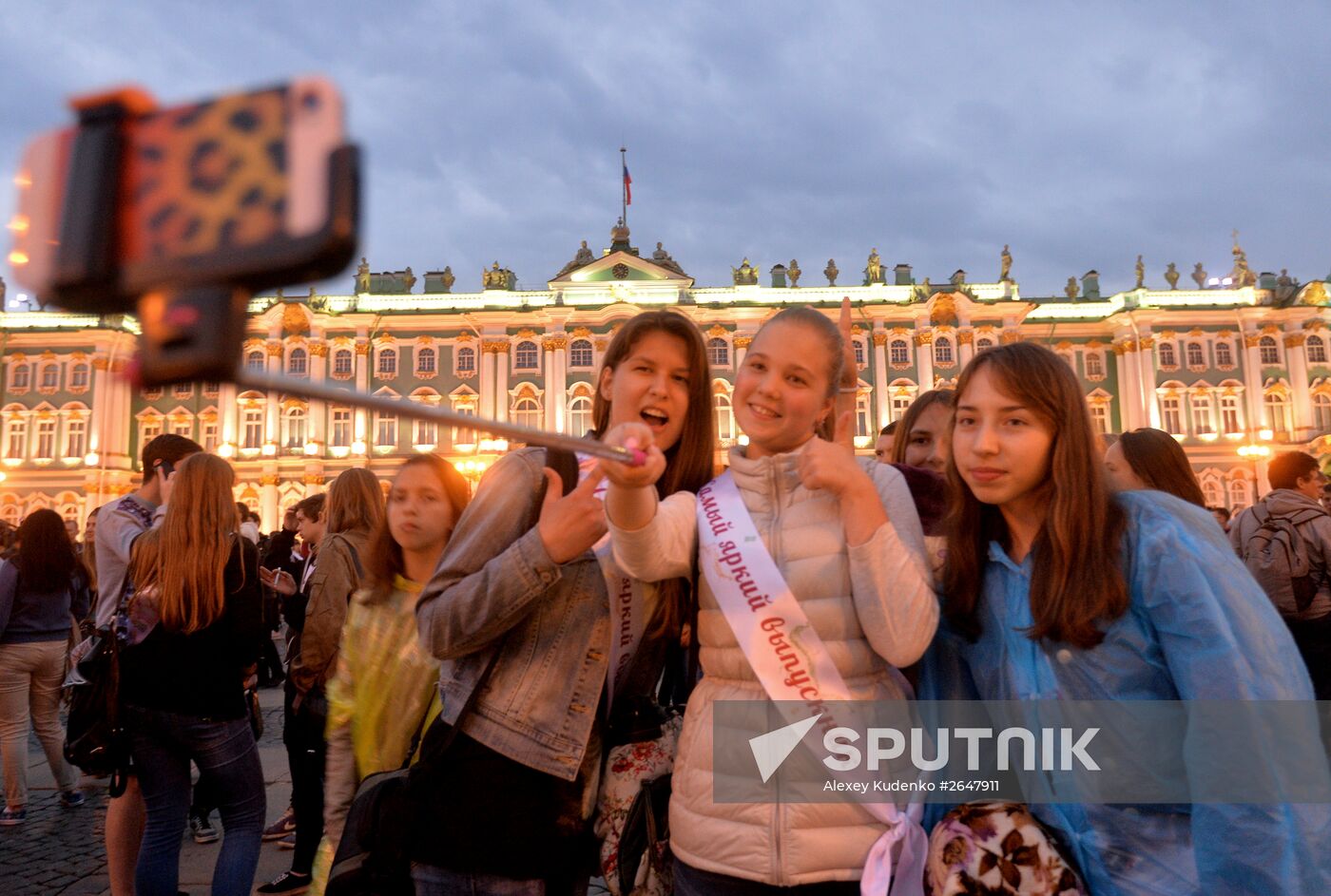 Scarlet Sails school-leavers' festival in St. Petersburg during SPEIF 2015