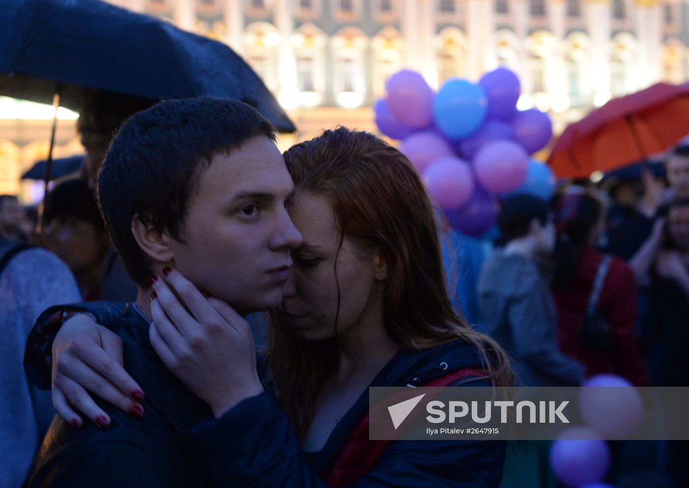 Scarlet Sails school-leavers' festival in St. Petersburg during SPEIF 2015