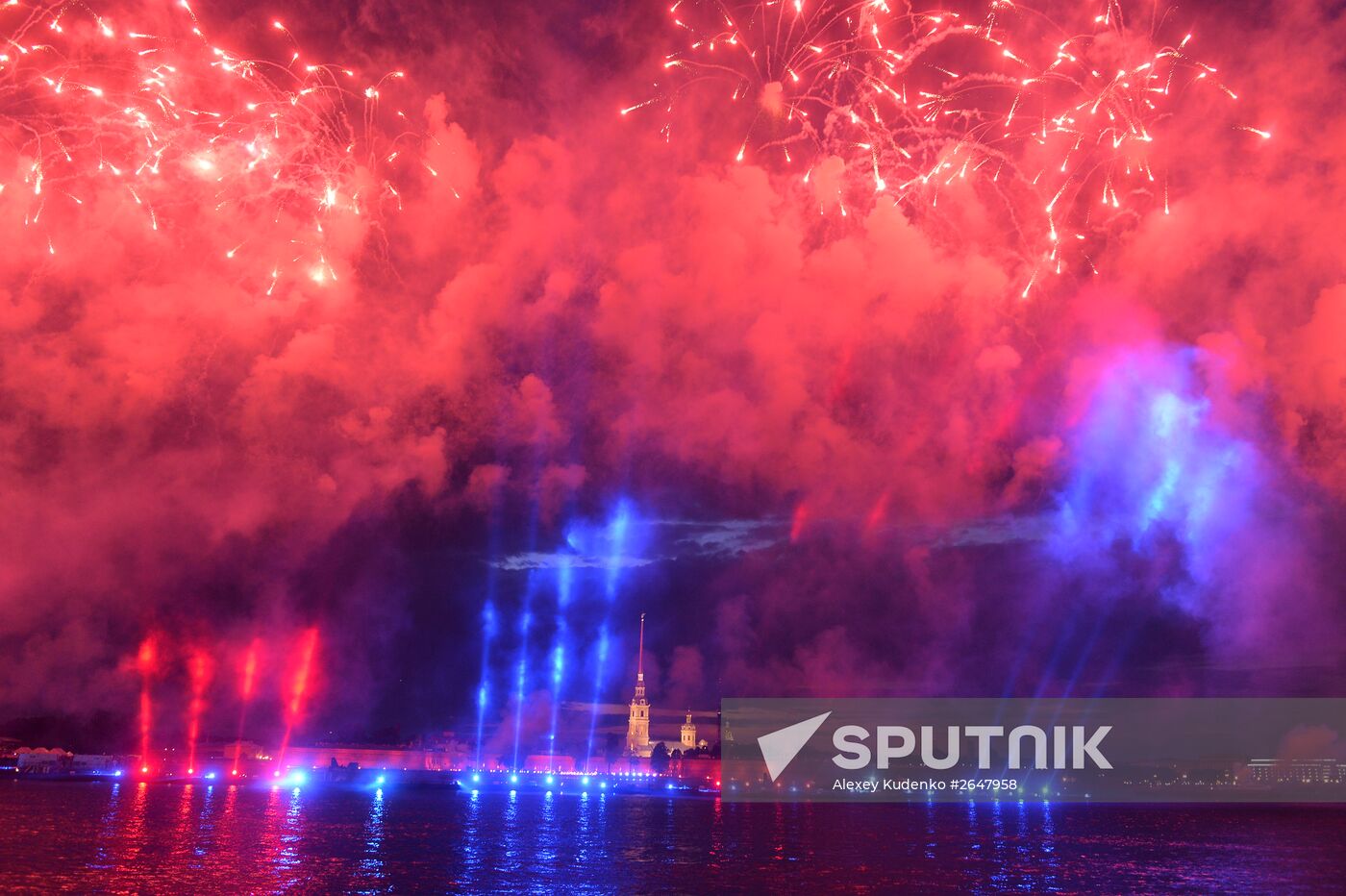 Scarlet Sails school-leavers' festival in St. Petersburg during SPEIF 2015