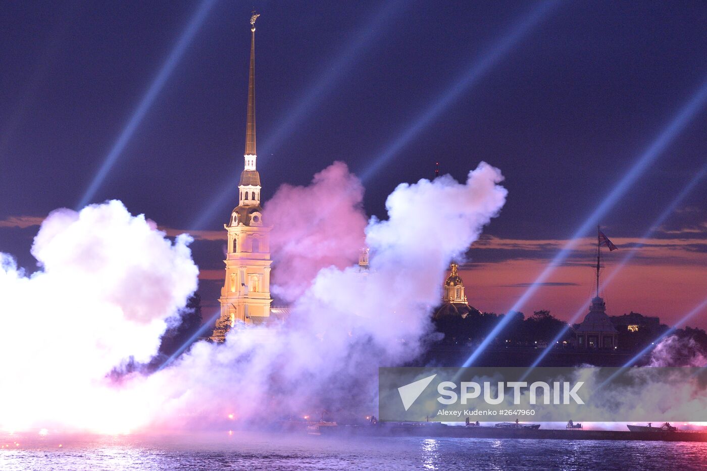 Scarlet Sails school-leavers' festival in St. Petersburg during SPEIF 2015