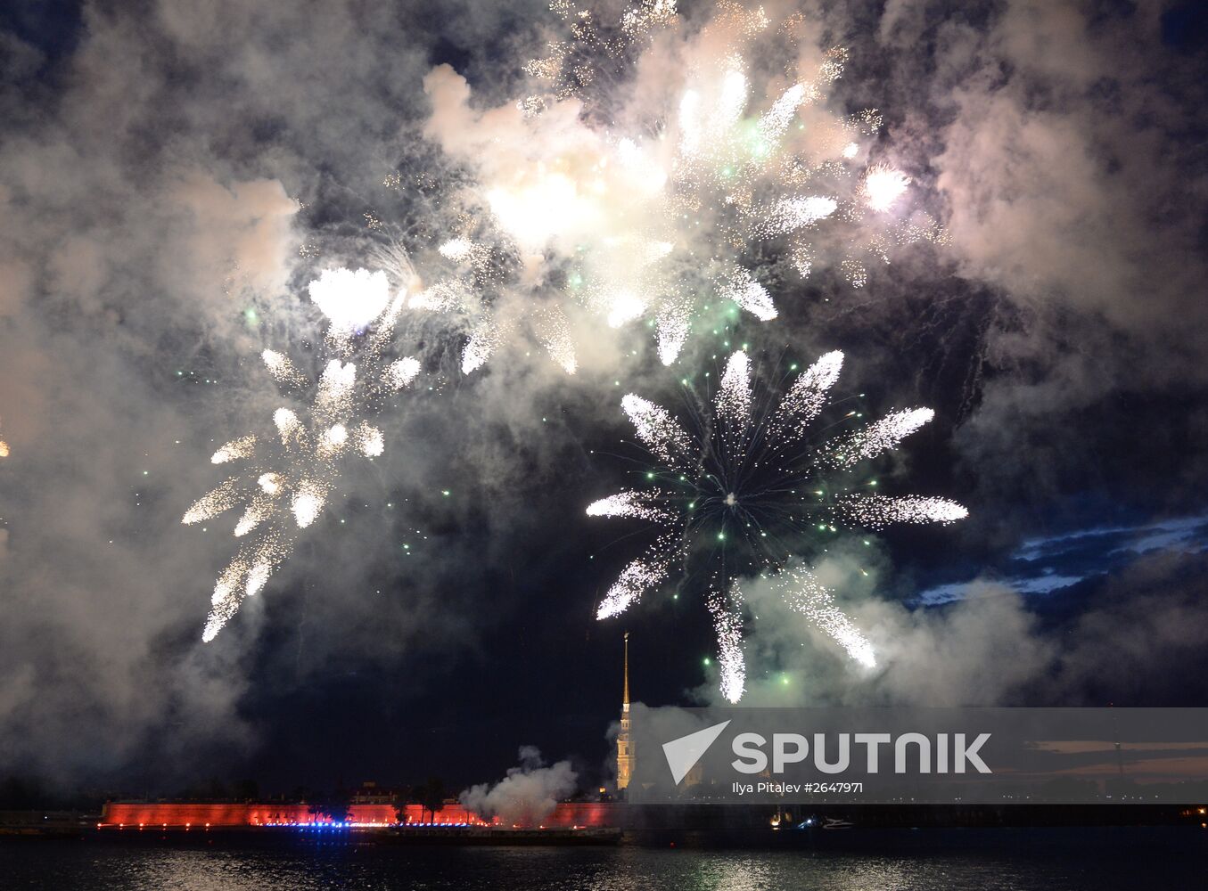 Scarlet Sails school-leavers' festival in St. Petersburg during SPEIF 2015