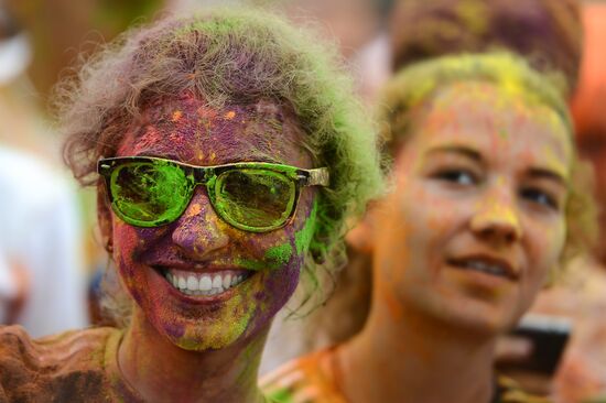 Colour run in Moscow