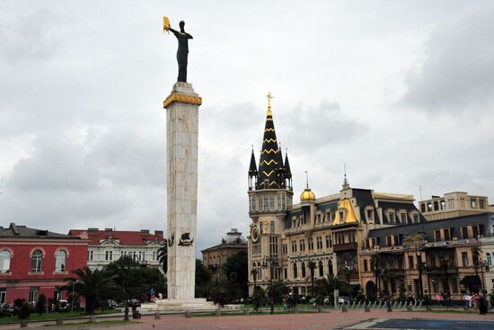 Cities of the world. Batumi
