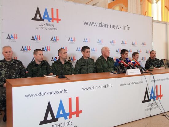 Briefing in Donetsk