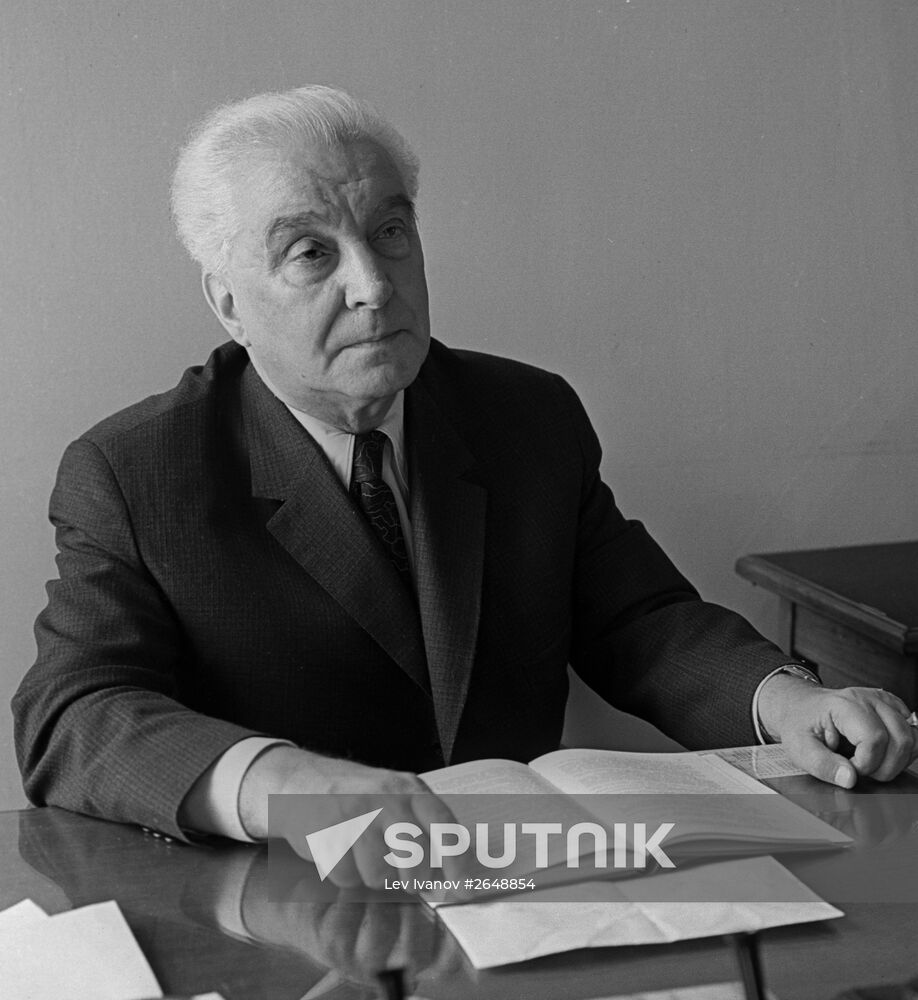 Academician Viktor Vinogradov