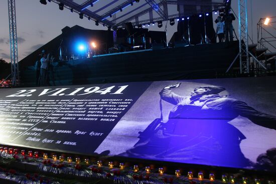 US pianist Valentina Lisitsa visits Donetsk