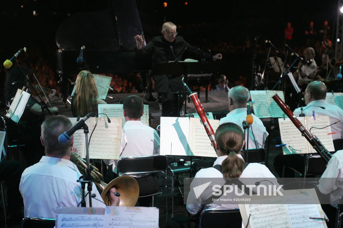 US pianist Valentina Lisitsa visits Donetsk