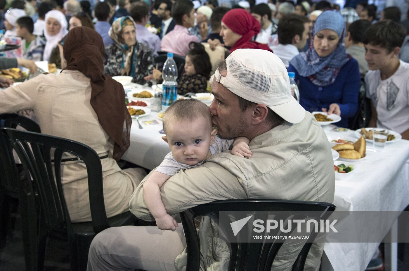Crimea's party as part of Ramadan Tent charity project