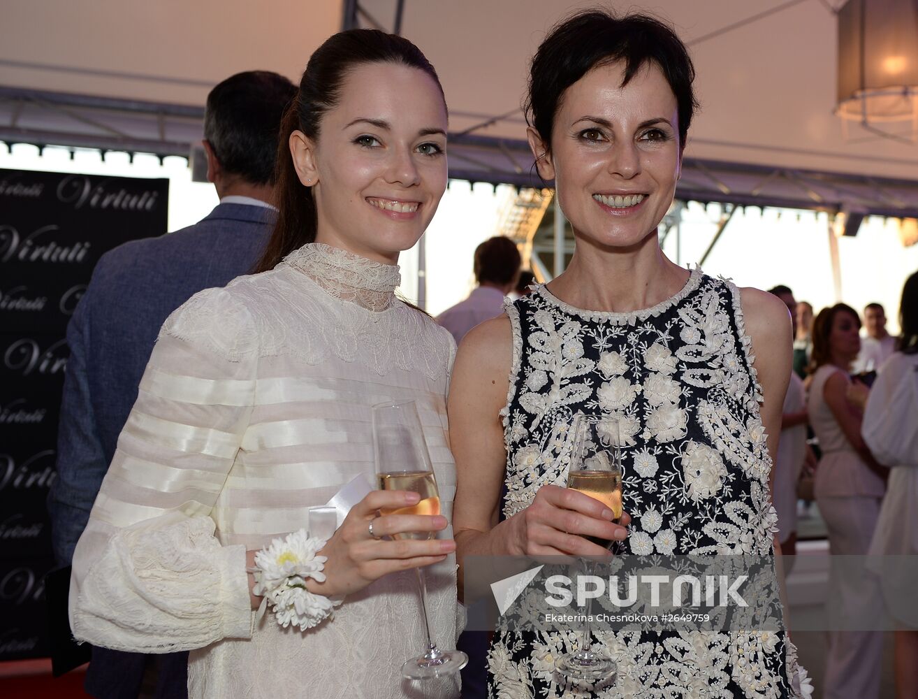 The Hollywood Reporter holds White Party