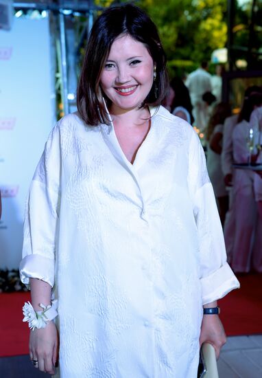 The Hollywood Reporter holds White Party