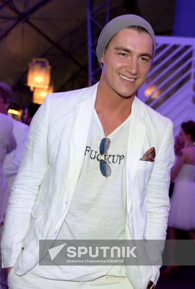 The Hollywood Reporter holds White Party