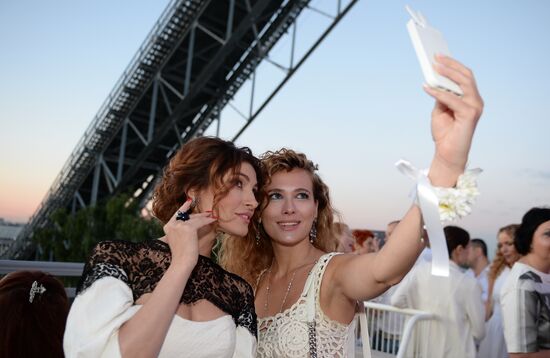 The Hollywood Reporter holds White Party