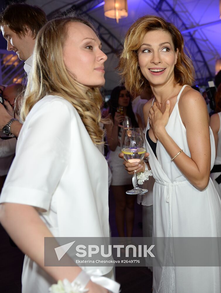 The Hollywood Reporter holds White Party
