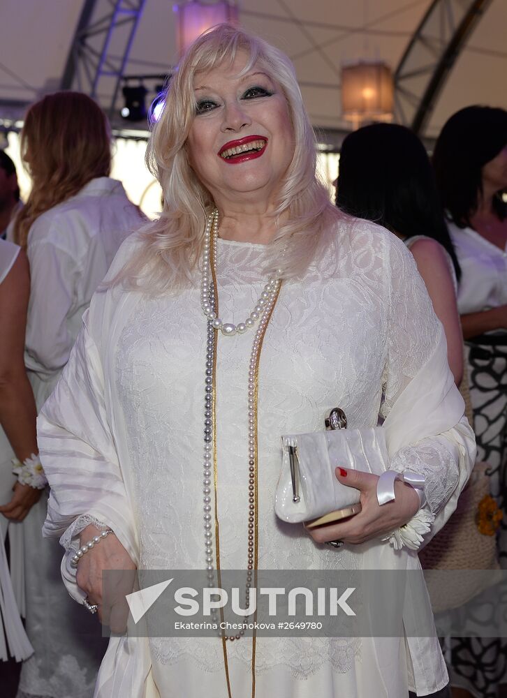 The Hollywood Reporter holds White Party