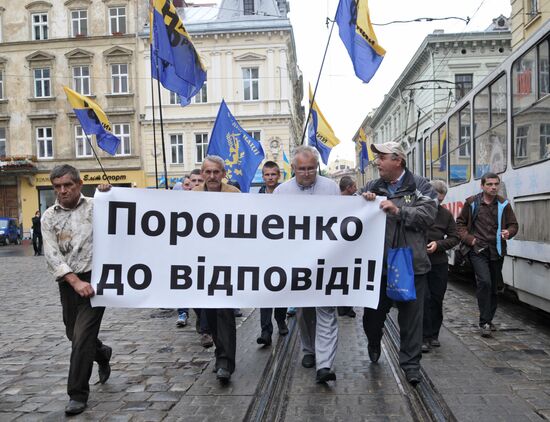 Protests against increased fees in Lvov