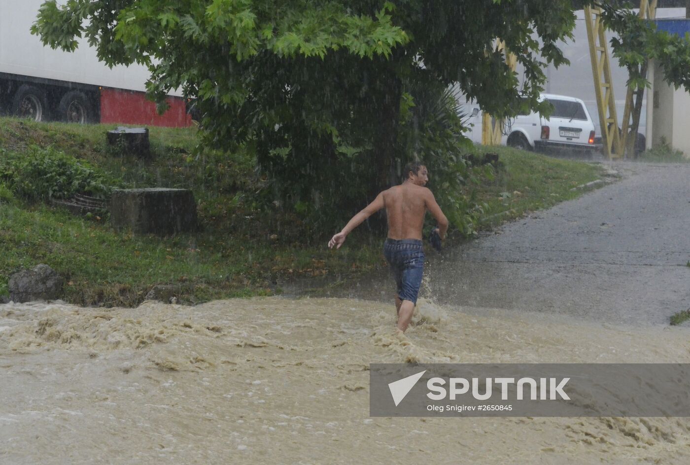 Sochi hit by flooding