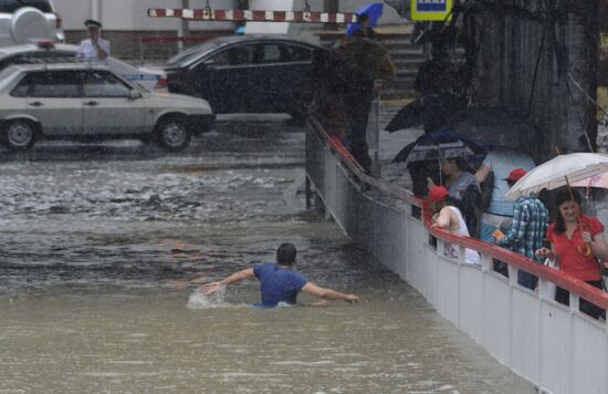Sochi hit by flooding