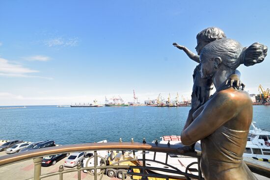 Cities of the world. Odessa