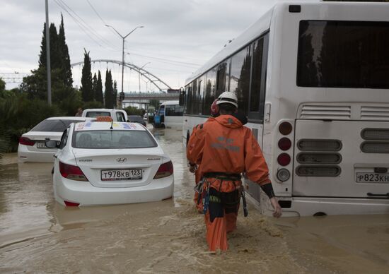 Sochi hit by flooding