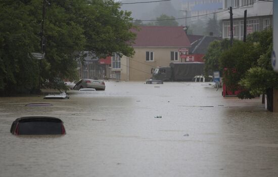 Sochi hit by flooding