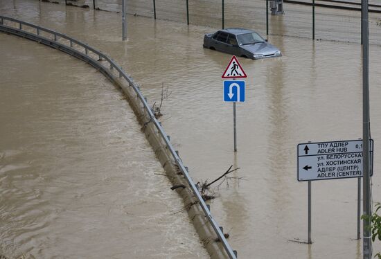 Sochi hit by flooding