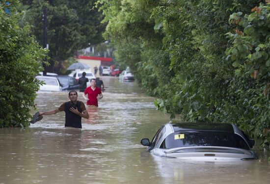 Sochi hit by flooding