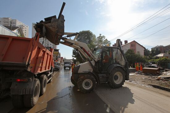 Flood recovery in Sochi following heavy shower