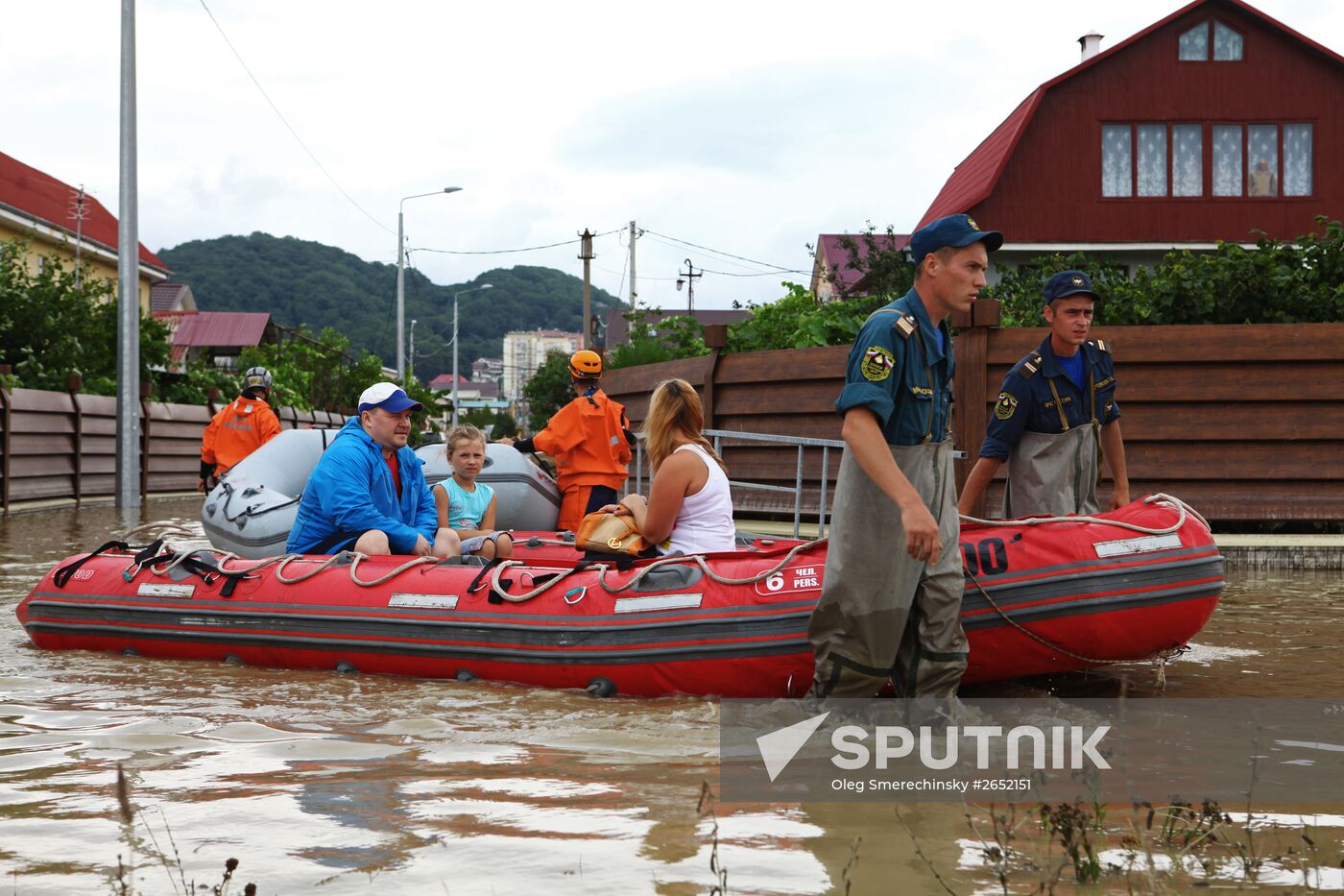 Flood recovery in Sochi following heavy shower