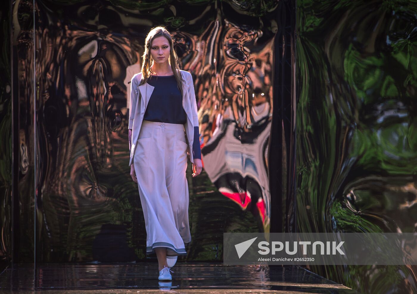Defile Chinese Caprice at Tsarskoye Selo museum preserve
