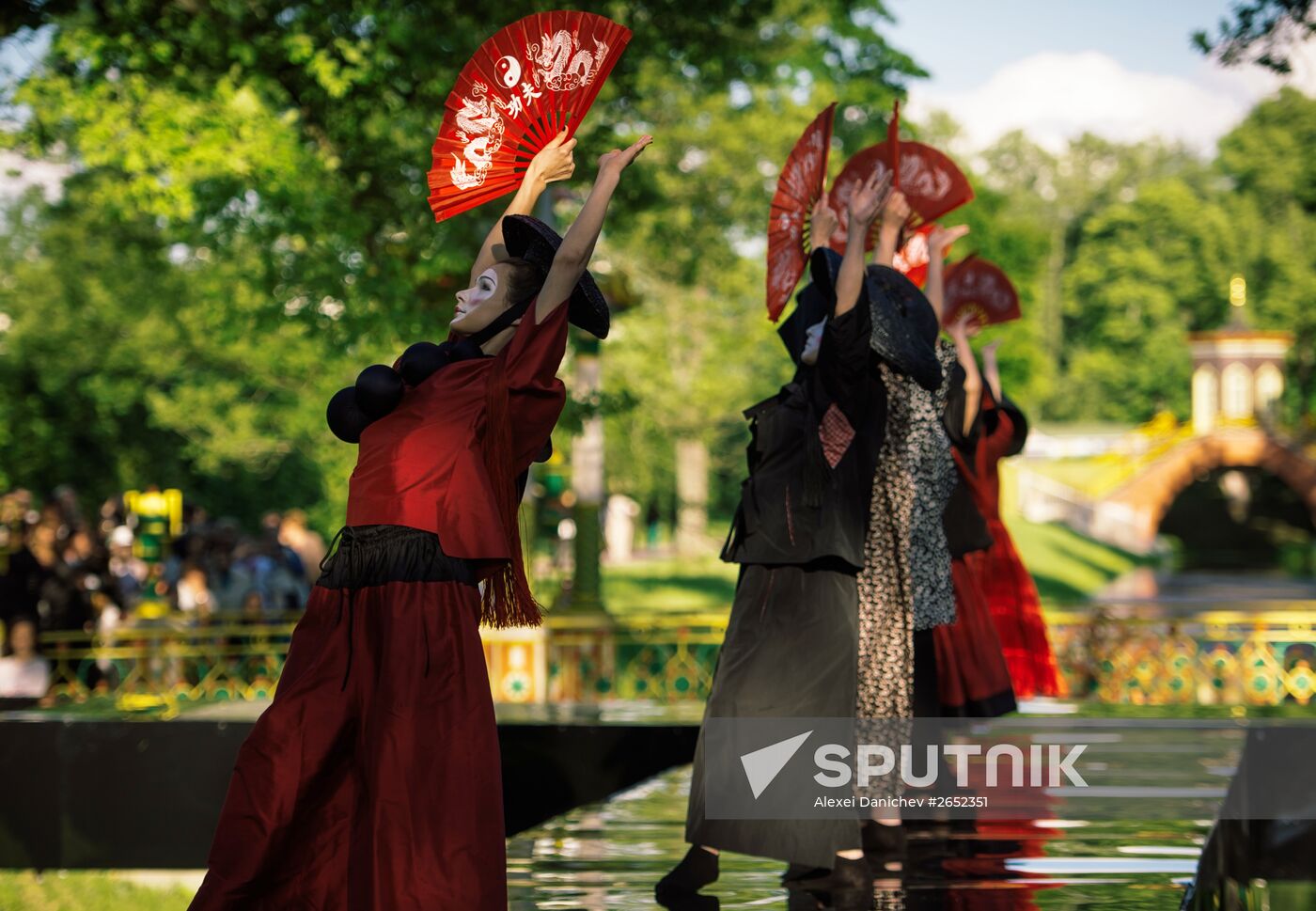 Defile Chinese Caprice at Tsarskoye Selo museum preserve