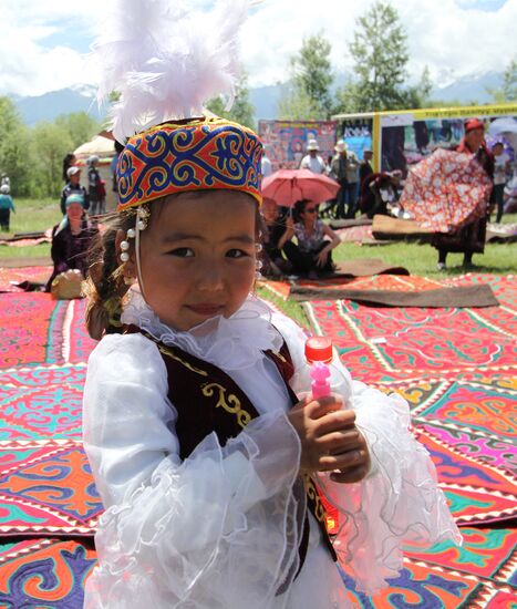 Kyrgyz Syrdagy folk festival in Kyrgyzstan