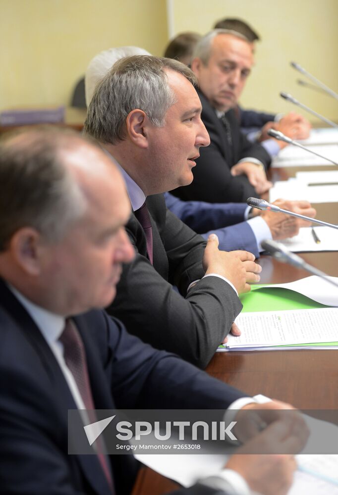 Deputy Prime Minister D.Rogozin meets with members of United Russia faction in State Duma