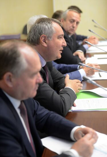 Deputy Prime Minister D.Rogozin meets with members of United Russia faction in State Duma