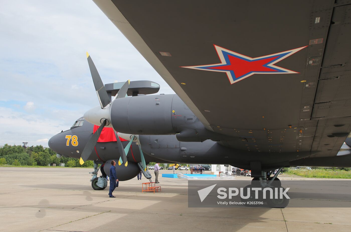 Naming an Ilyushin Il-38N May / Dolphin maritime patrol and anti-submarine warfare aircraft after Fyodor Zolotukhin