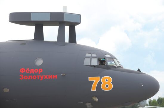 Naming an Ilyushin Il-38N May / Dolphin maritime patrol and anti-submarine warfare aircraft after Fyodor Zolotukhin