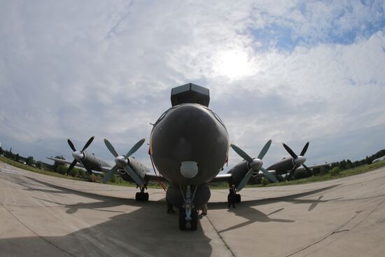 Naming an Ilyushin Il-38N May / Dolphin maritime patrol and anti-submarine warfare aircraft after Fyodor Zolotukhin