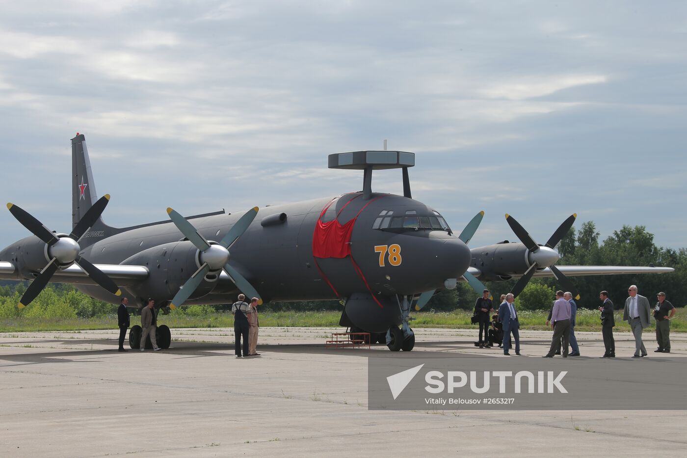 Naming an Ilyushin Il-38N May / Dolphin maritime patrol and anti-submarine warfare aircraft after Fyodor Zolotukhin