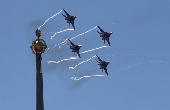 Opening of 2015 International Maritime Defense Show