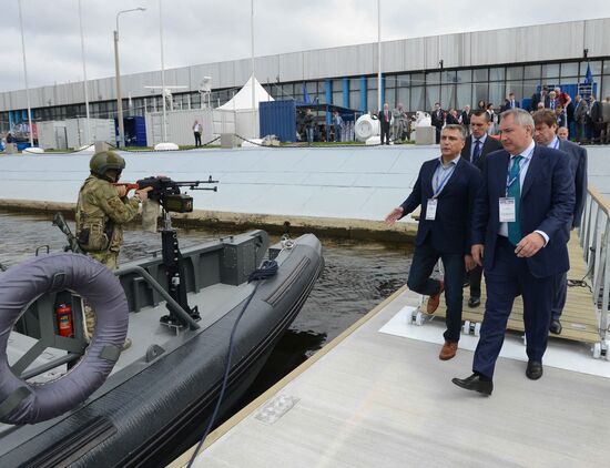 Vice-Prime Minister Dmitry Rogozin attends 2015 International Maritime Defense Show opening ceremony