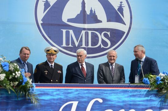 Vice-Prime Minister Dmitry Rogozin attends 2015 International Maritime Defense Show opening ceremony
