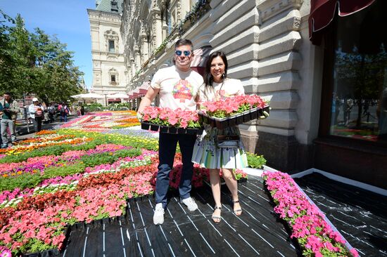 Flower Festival opens at GUM