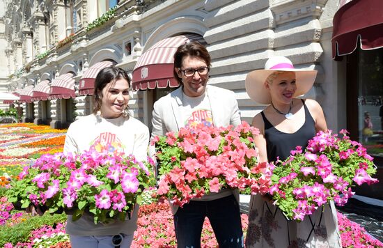 Flower Festival opens at GUM