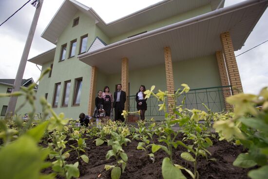 Opening of family orphanages of diligence in St. Petersburg