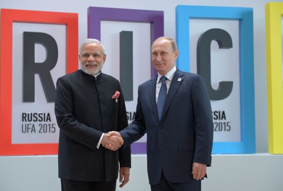 Welcome ceremony by President of the Russian Federation Vladimir Putin for the BRICS leaders