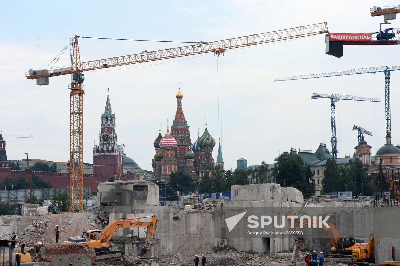 Archeological excavations in Zaryadye Park