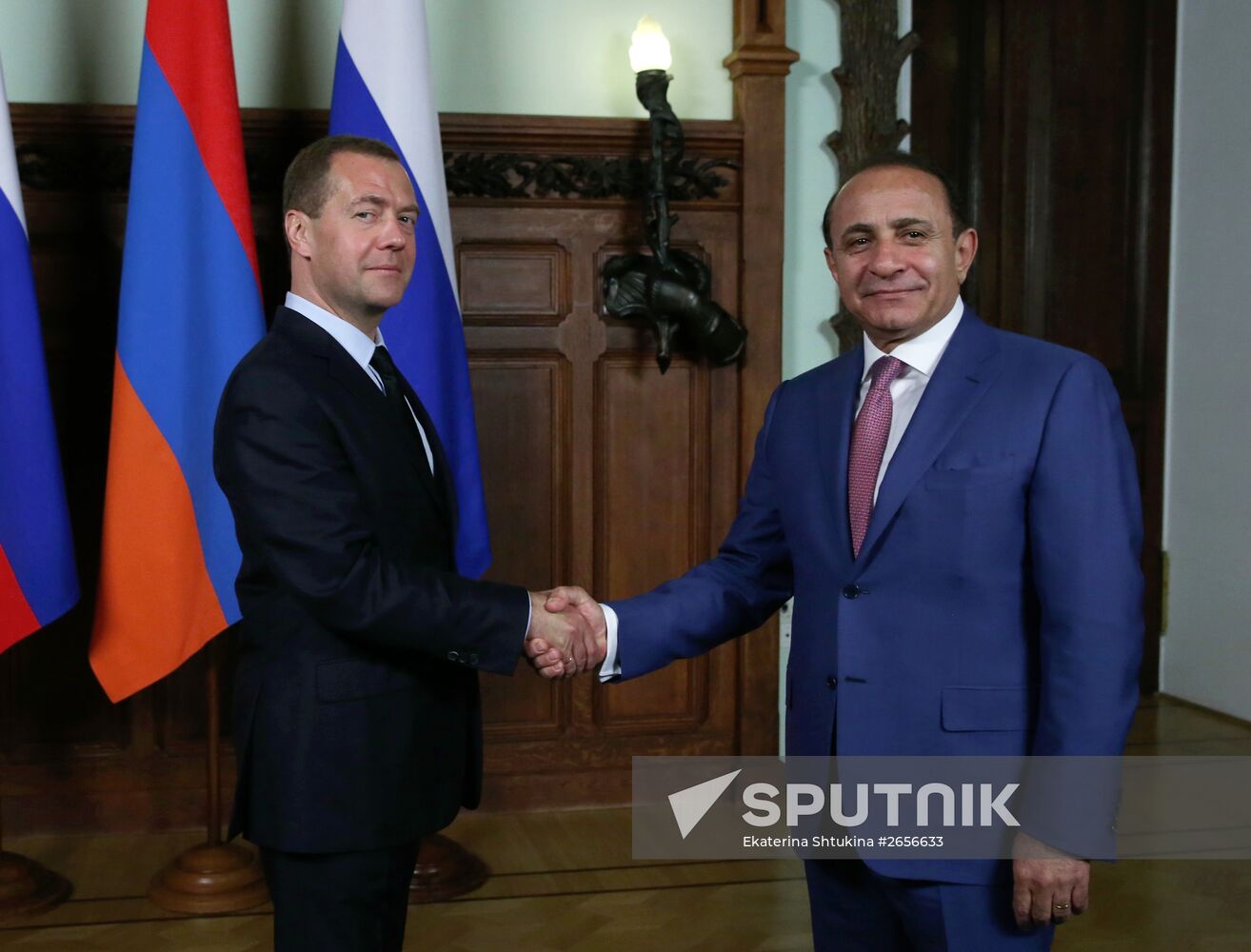 Prime Minister Dmitry Medvedev meets with his Armenian counterpart Ovik Abramyan