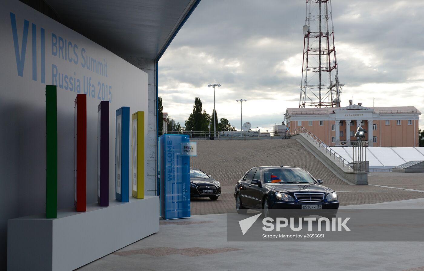 Welcome ceremony by President of the Russian Federation Vladimir Putin for the leaders of the invited states