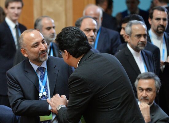 BRICS leaders meet with the leaders of the invited states