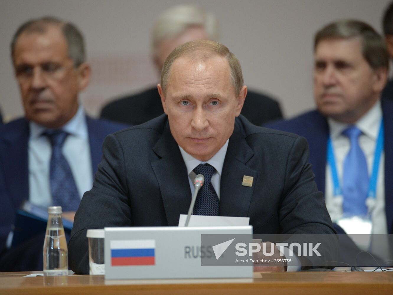 BRICS leaders meet with the leaders of the invited states